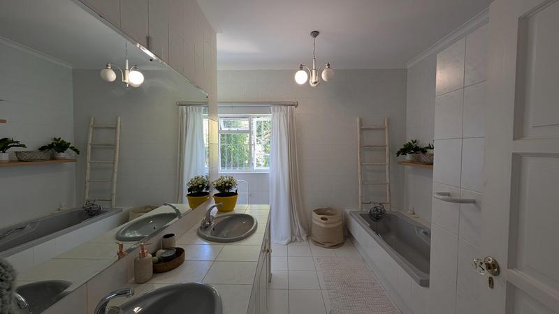 5 Bedroom Property for Sale in Scott Estate Western Cape